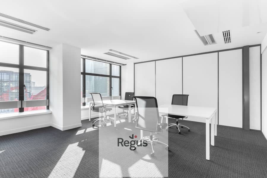 6 Regus Place De La Defense(3573) Paris France Office. jpg