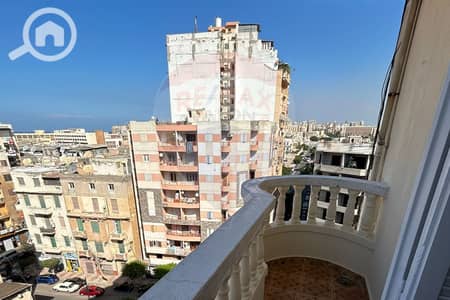 3 Bedroom Flat for Sale in Azarita, Alexandria - 1. jpg