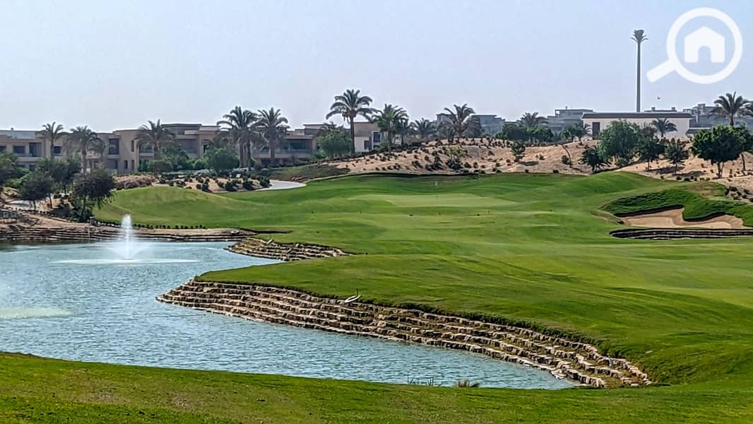 9 newgiza-golf-club-cairo-egypt-v0-d1bwlnuebz4b1. jpg