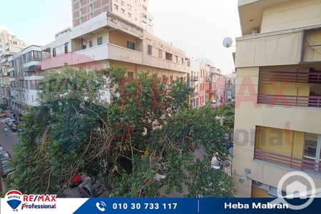 فلیٹ 4 غرف نوم للايجار في محطة الرمل، الإسكندرية - IMG20241104164801-2. jpg