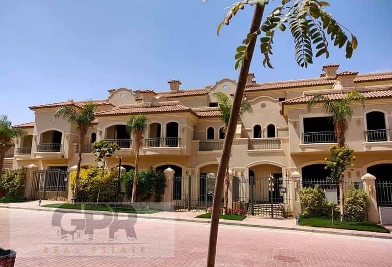 Large area villa for sale in El Patio Town by La Vista