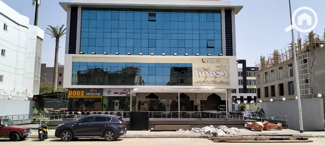 Retail for Sale in New Cairo, Cairo - WhatsApp Image 2024-12-28 at 10.39. 56_3db00044. jpg