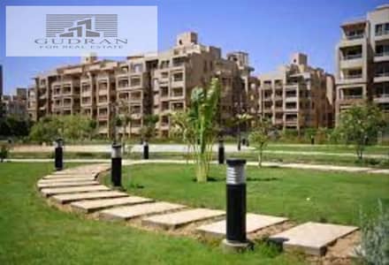 3 Bedroom Flat for Sale in 6th of October, Giza - صورة واتساب بتاريخ 1446-04-20 في 12.33. 29_32ea0295. jpg