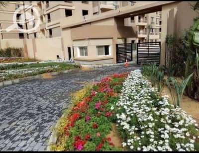 3 Bedroom Flat for Sale in Hadayek October, Giza - 1373bd46-da61-4cea-8ebb-b6c679a2dcfe. jpg