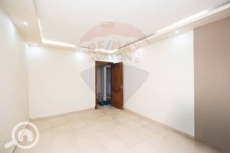 Office for Sale in Glim, Alexandria - 1. jpg