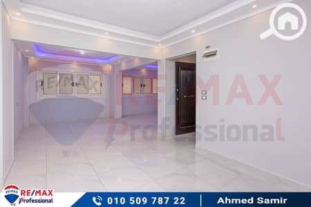 3 Bedroom Flat for Sale in Saba Pasha, Alexandria - 1. jpg