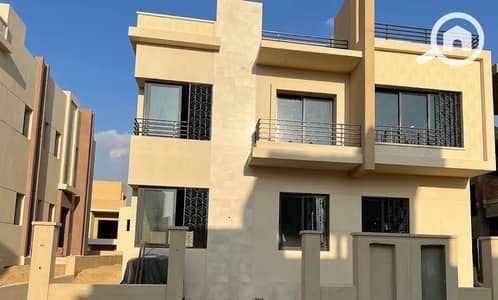 4 Bedroom Villa for Sale in Sheikh Zayed, Giza - IMG_3114. jpg