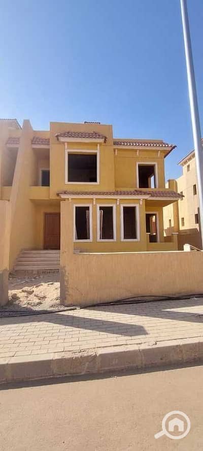 3 Bedroom Townhouse for Sale in 6th of October, Giza - c62669fa-58ea-4965-8016-a2369b609566. jpg