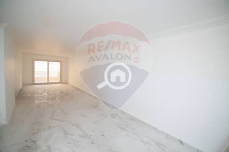 3 Bedroom Apartment for Sale in Smoha, Alexandria - 1. jpg