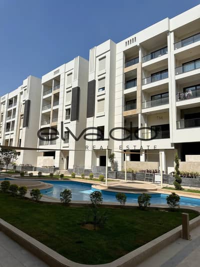 3 Bedroom Flat for Sale in Sheraton, Cairo - شقة متشطبة بالكامل في كمبوند فالوري شيراتون مصر الجديدة بجوار مول سيتي سنتر الماطة بجوار المطار10. jpg