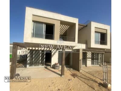 4 Bedroom Twin House for Sale in New Cairo, Cairo - 0199eb10-6361-402e-b656-28ed88033692. png