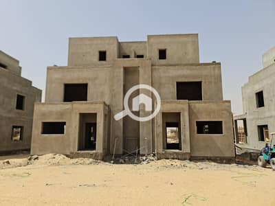 4 Bedroom Townhouse for Sale in Sheikh Zayed, Giza - IMG-20241119-WA0006. jpg