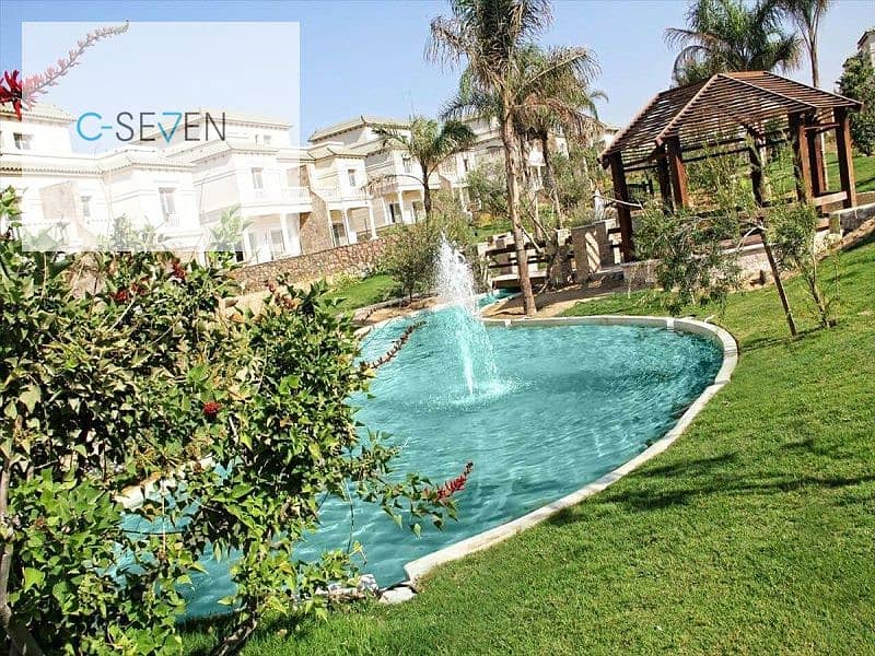 9 Swimming-Pool-in-Regents-Park-New-Cairo. jpg