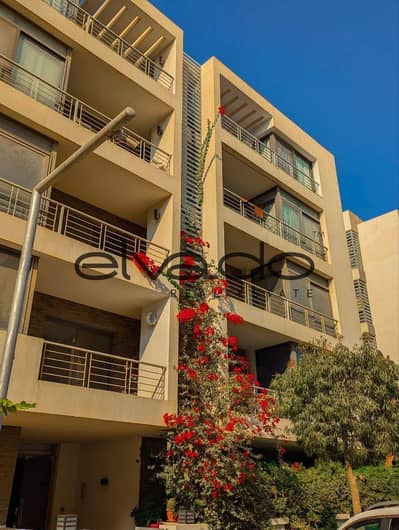 2 Bedroom Apartment for Sale in New Cairo, Cairo - شقة في قلب التجمع الخامس كمبوند تاج سيتي بجوار فندق كمبنسكي 1. jpg