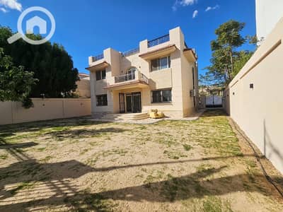 5 Bedroom Villa for Sale in Sheikh Zayed, Giza - 0022a724-1d9c-44fd-9435-f3b31f302f5f. jpg