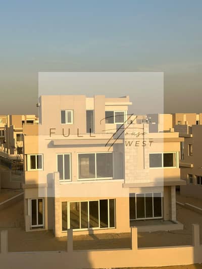 4 Bedroom Villa for Sale in 6th of October, Giza - IMG-20250119-WA0073. jpg