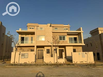 4 Bedroom Twin House for Sale in 6th of October, Giza - PHOTO-2025-01-16-11-56-57. jpg