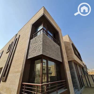 5 Bedroom Villa for Sale in Mostakbal City, Cairo - 292362107_5637777319636844_3762792096008499080_n. jpg