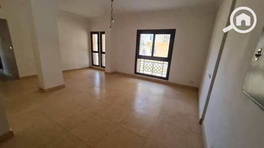 2 Bedroom Flat for Sale in El Fostat, Cairo - IMG-20241009-WA0053. jpg