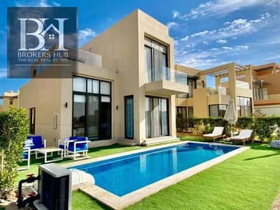 4 Bedroom Villa for Sale in 6th of October, Giza - 9b4c8fb2-f38b-4035-a26b-7572d59e3612. jpg