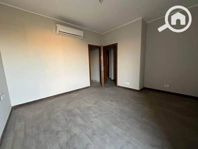 3 Bedroom Flat for Sale in Sheikh Zayed, Giza - 452578921_2808269999329569_6922746649682095811_n. jpg