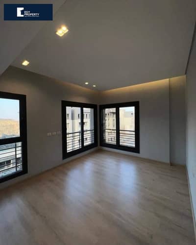 2 Bedroom Penthouse for Sale in New Cairo, Cairo - _files_TRIO 6. jpg