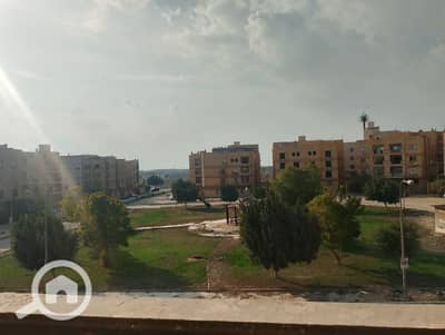 3 Bedroom Flat for Sale in Obour City, Cairo - شقة نص تشطيب للبيع فى الحى التاسع على فيو جاردن بحررى بالكامل