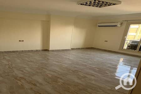 3 Bedroom Flat for Sale in Nasr City, Cairo - 2. jpg