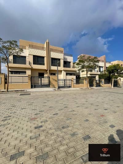 4 Bedroom Twin House for Sale in Sheikh Zayed, Giza - 64717e3f-83bc-4506-9b56-52304fe40008. jpeg