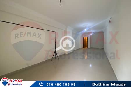 3 Bedroom Flat for Sale in Camp Caesar, Alexandria - IMG_6924. jpg