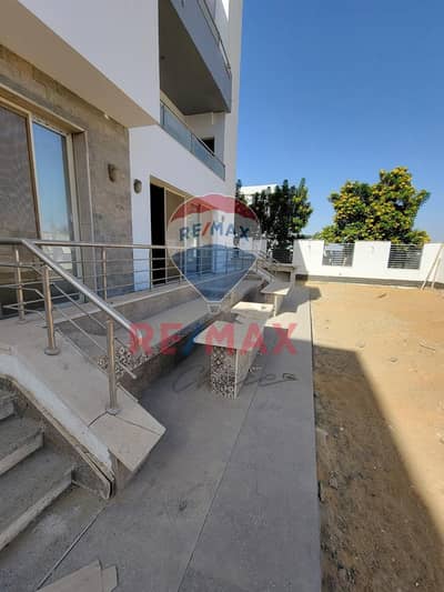 7 Bedroom Villa for Sale in New Cairo, Cairo - 6cdff4d6-0f0c-49d6-b3cf-1130a55fdfce. jpg