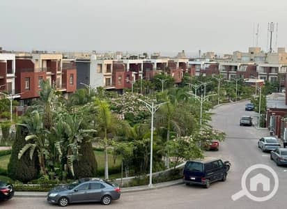 4 Bedroom Townhouse for Sale in Sheikh Zayed, Giza - 0c2054c9-ebf7-4657-b2b6-4bef3702e616. jpg