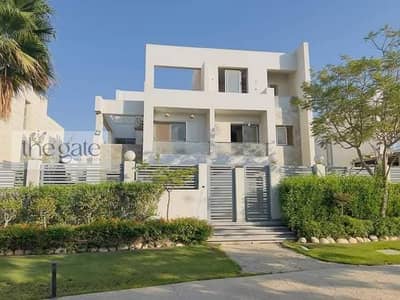 4 Bedroom Villa for Sale in Sheikh Zayed, Giza - WhatsApp Image 2025-02-11 at 7.17. 32 PM. jpeg