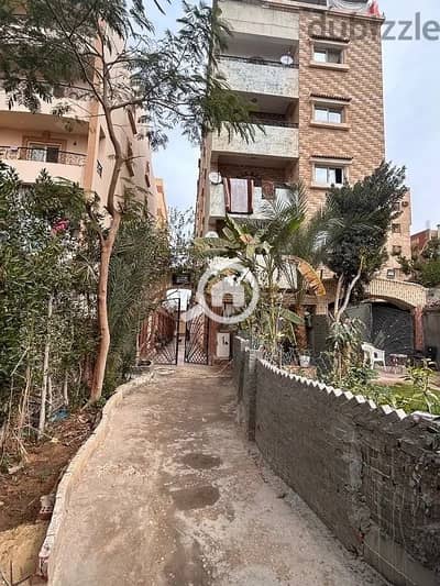 2 Bedroom Flat for Sale in 6th of October, Giza - شقه للبيع باكتوبر الحي الثالث مجاوره ٦ بالقرب من البنك الاهلي