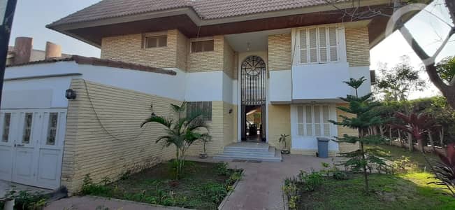 فیلا 6 غرف نوم للايجار في الشيخ زايد، الجيزة - villa for rent in el rabwaفيلا في الربوة للايجار