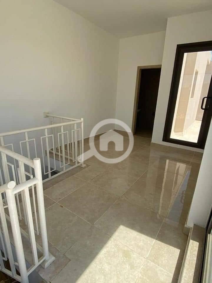 fully finished apartment for sale in Fifth Square Com in Golden Squar