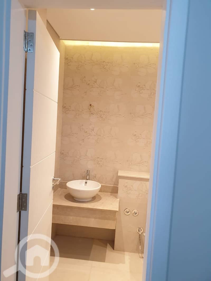 40,000EGP/monthly apartment for Rent Eastown, New Cairo 10 images